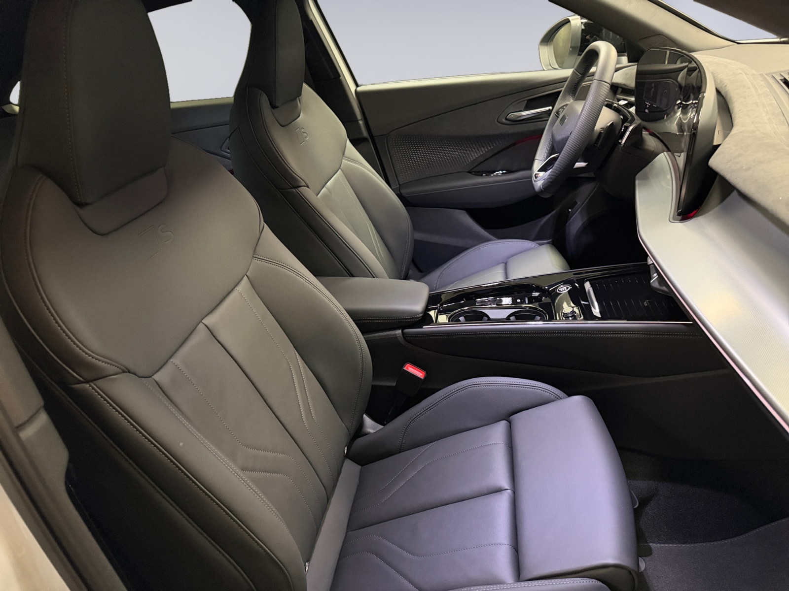 AUDI Q3 Sportback TFSI quattro 150 kW S tronic-image-12