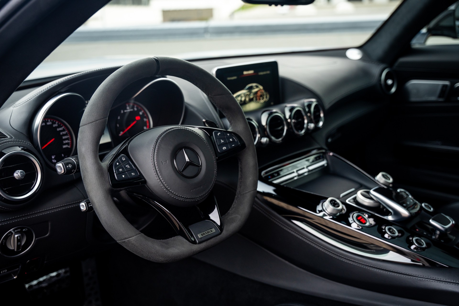 MERCEDES-BENZ AMG GT S Speedshift DCT-image-9