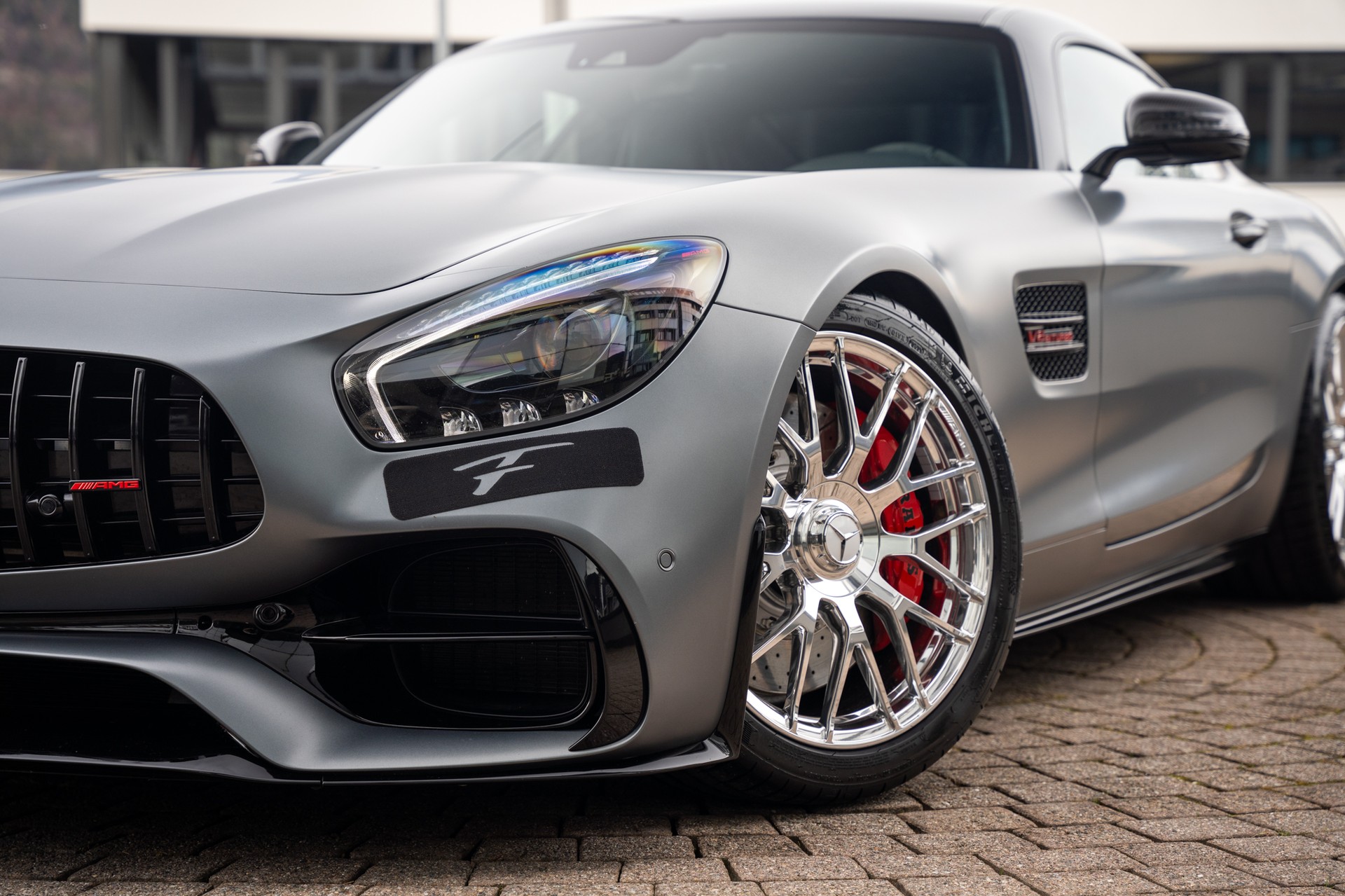 MERCEDES-BENZ AMG GT S Speedshift DCT-image-6