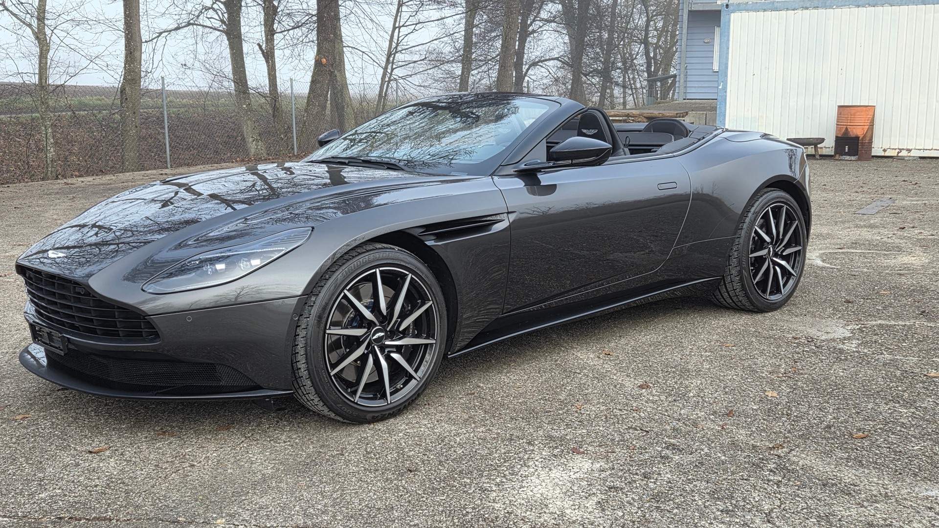 ASTON MARTIN DB11 V8 Volante Touchtronic 3