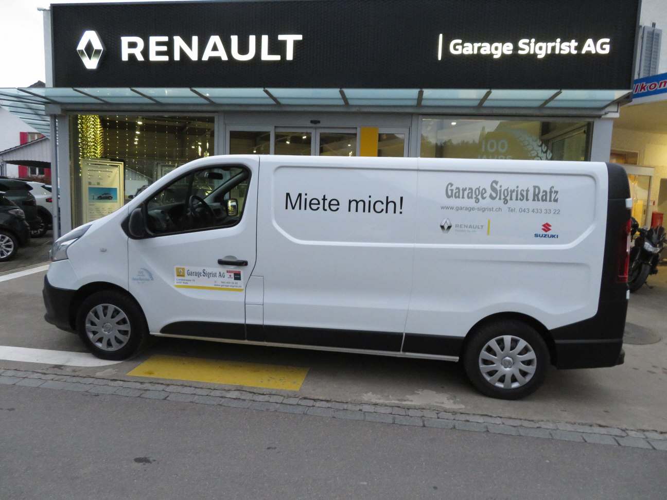 Car photo