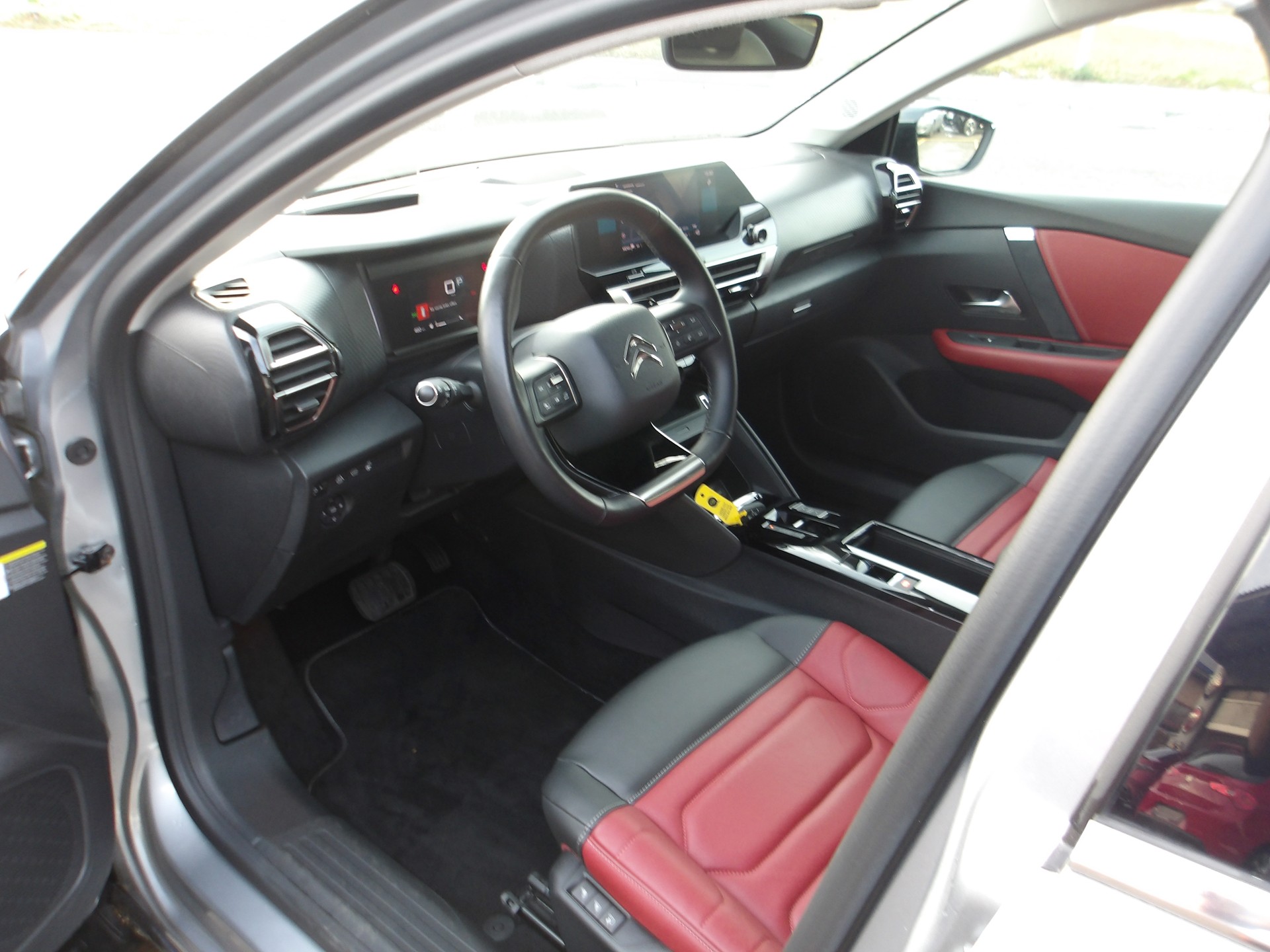 CITROEN C4 1.5 BlueHDi Shine Pack EAT8-image-9