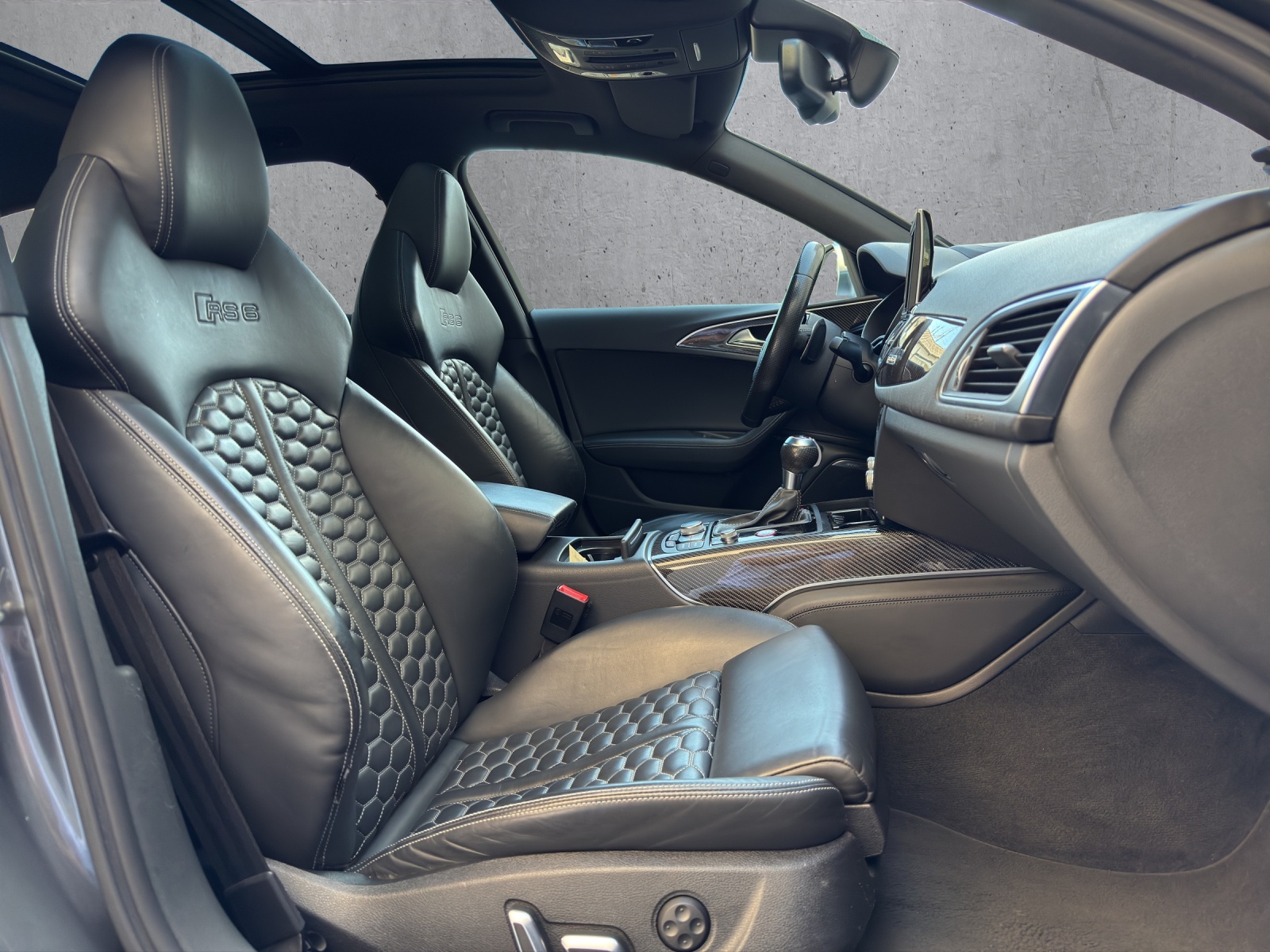 AUDI RS6 Avant 4.0 TFSI V8 quattro Tiptronic-image-12