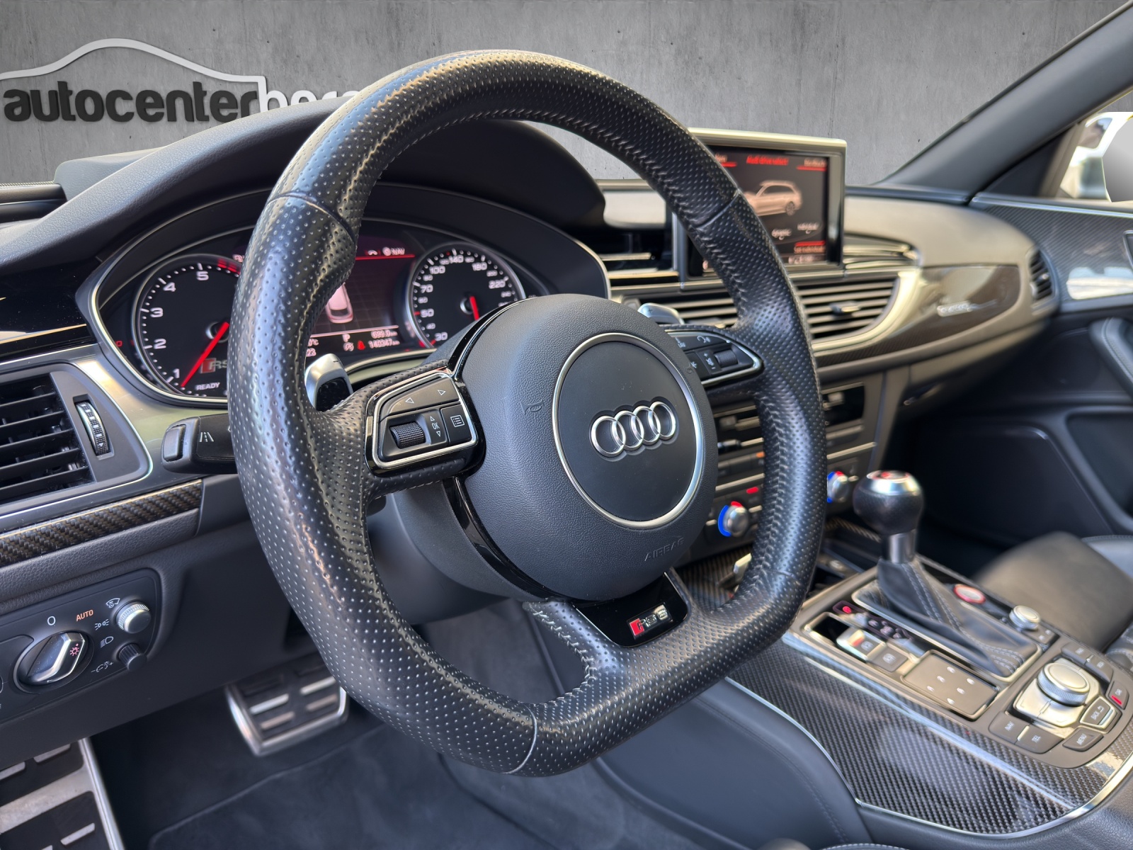 AUDI RS6 Avant 4.0 TFSI V8 quattro Tiptronic-image-9