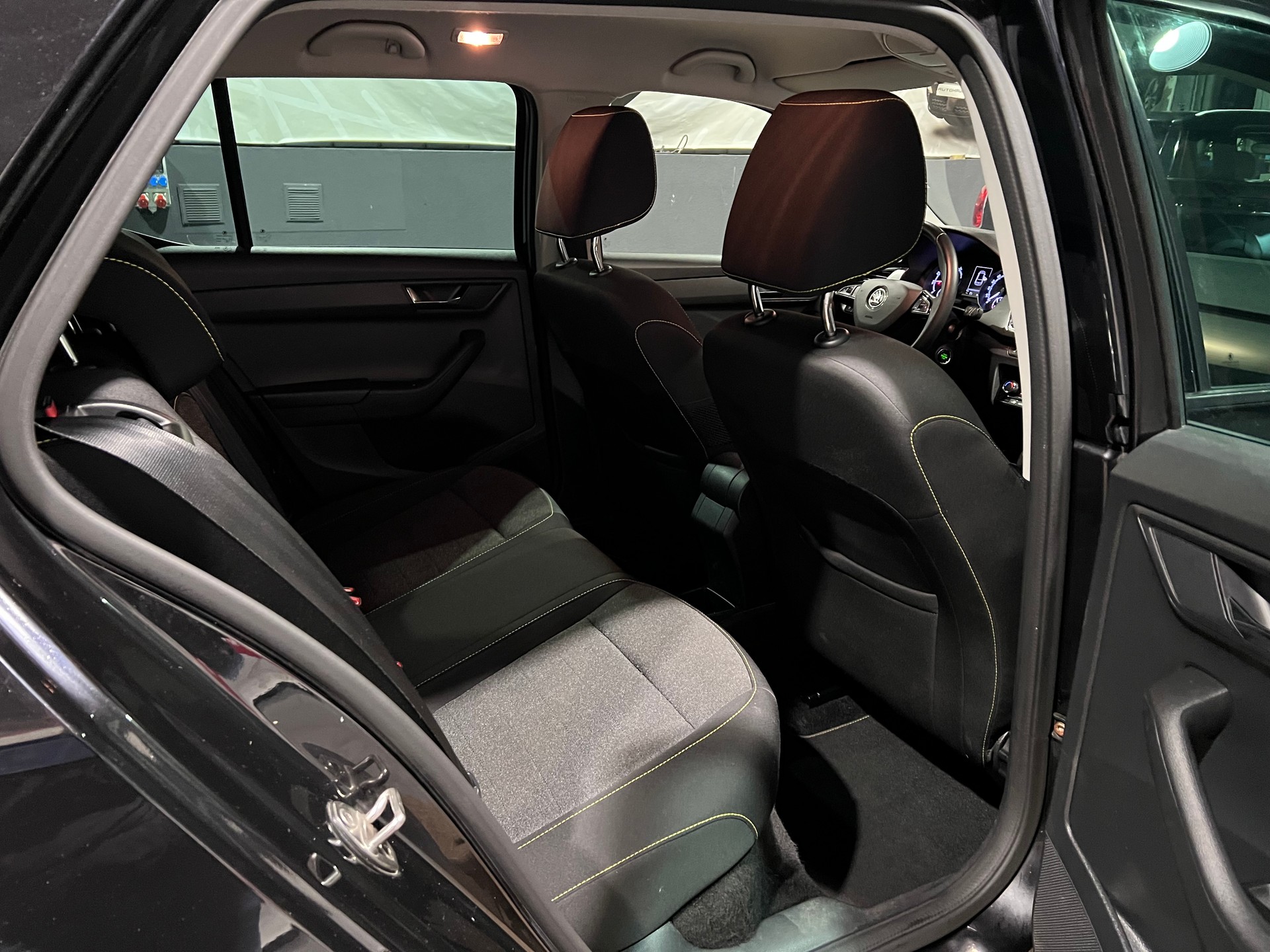 SKODA Fabia 1.0 TSI Drive-image-15