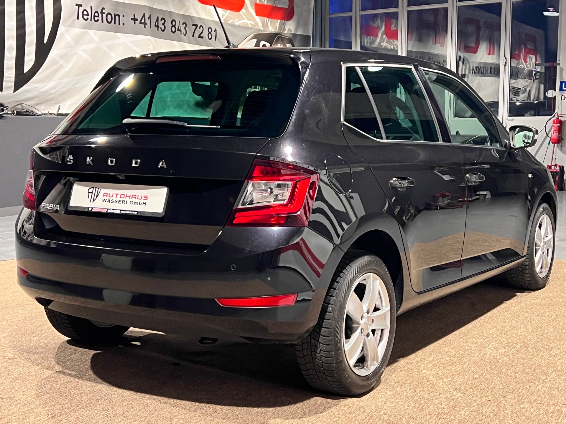 SKODA Fabia 1.0 TSI Drive-image-2