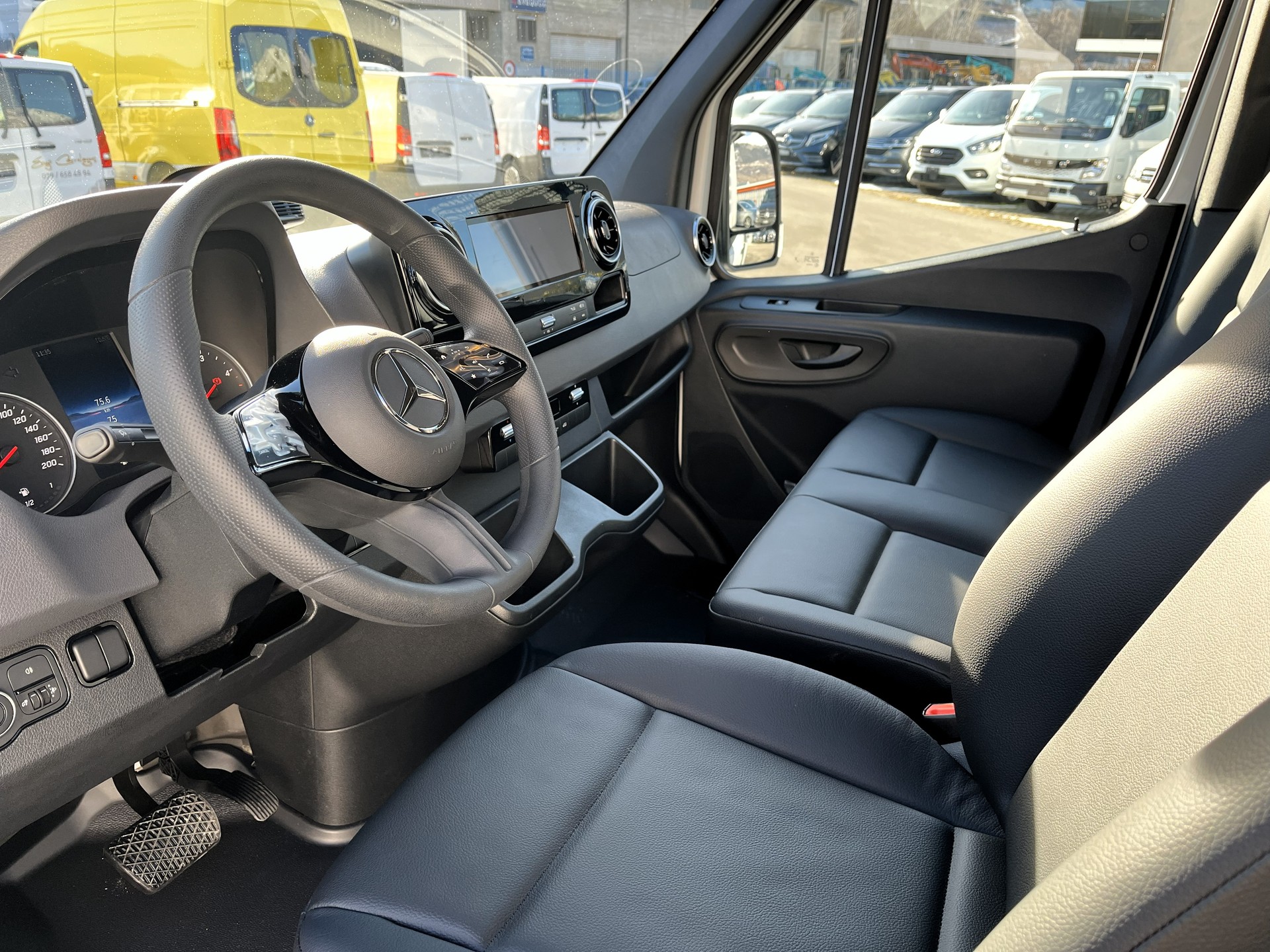MERCEDES-BENZ Sprinter 315 CDI Standard 9G-TRONIC-image-8