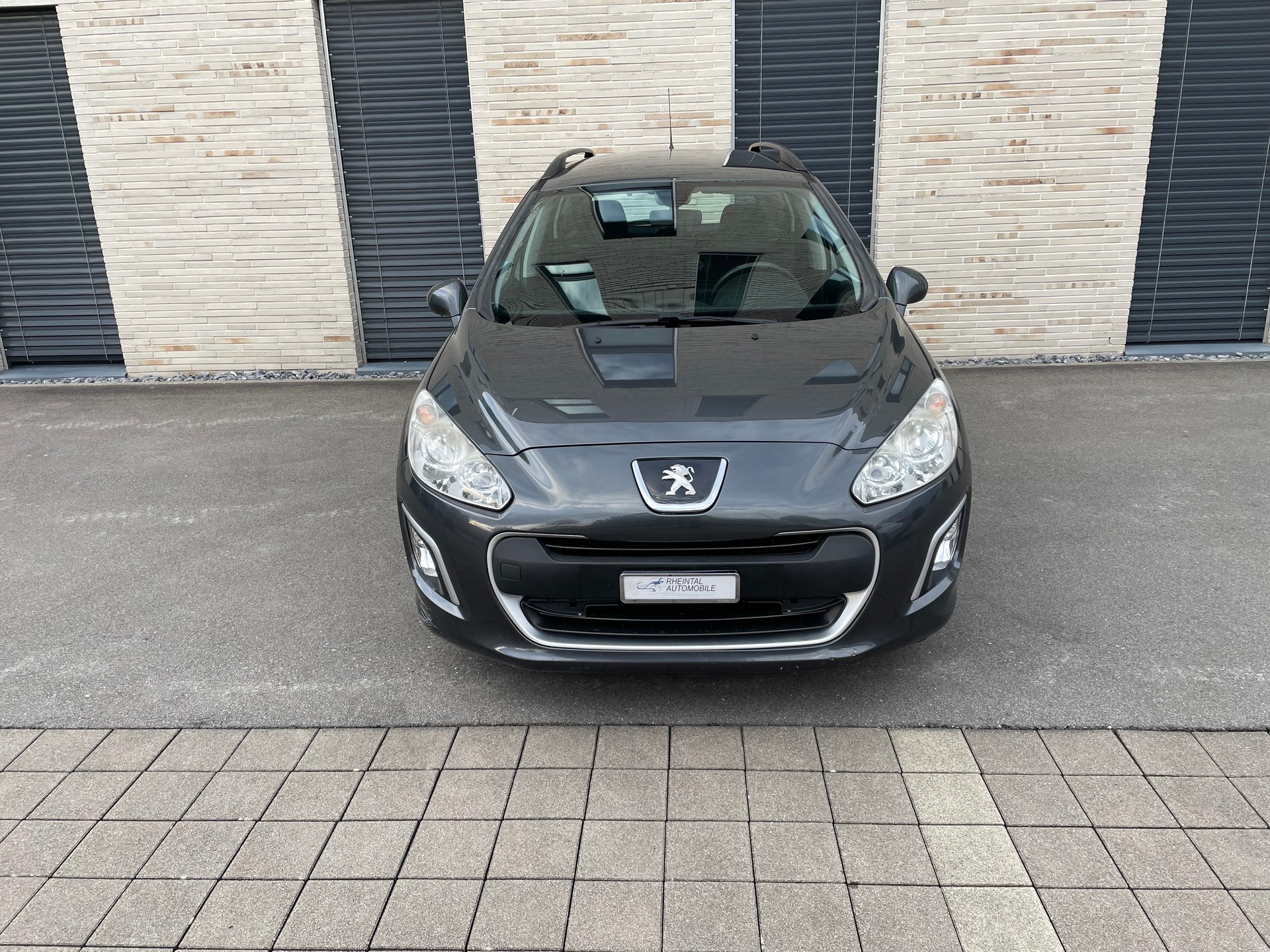PEUGEOT 308 SW 1.6 HDI Business-image-3