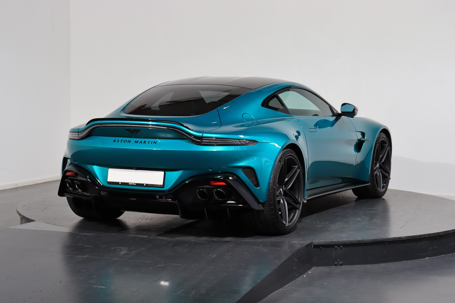 ASTON MARTIN V8 Vantage Coupé 4.0 S V8 Bi-Turbo-image-2