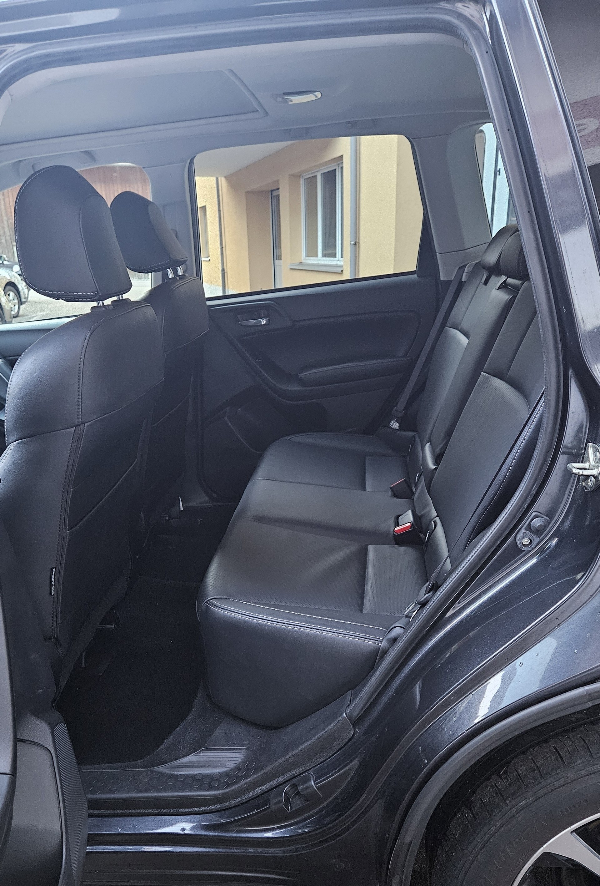 SUBARU Forester 2.0i Executive Lineartronic-image-16