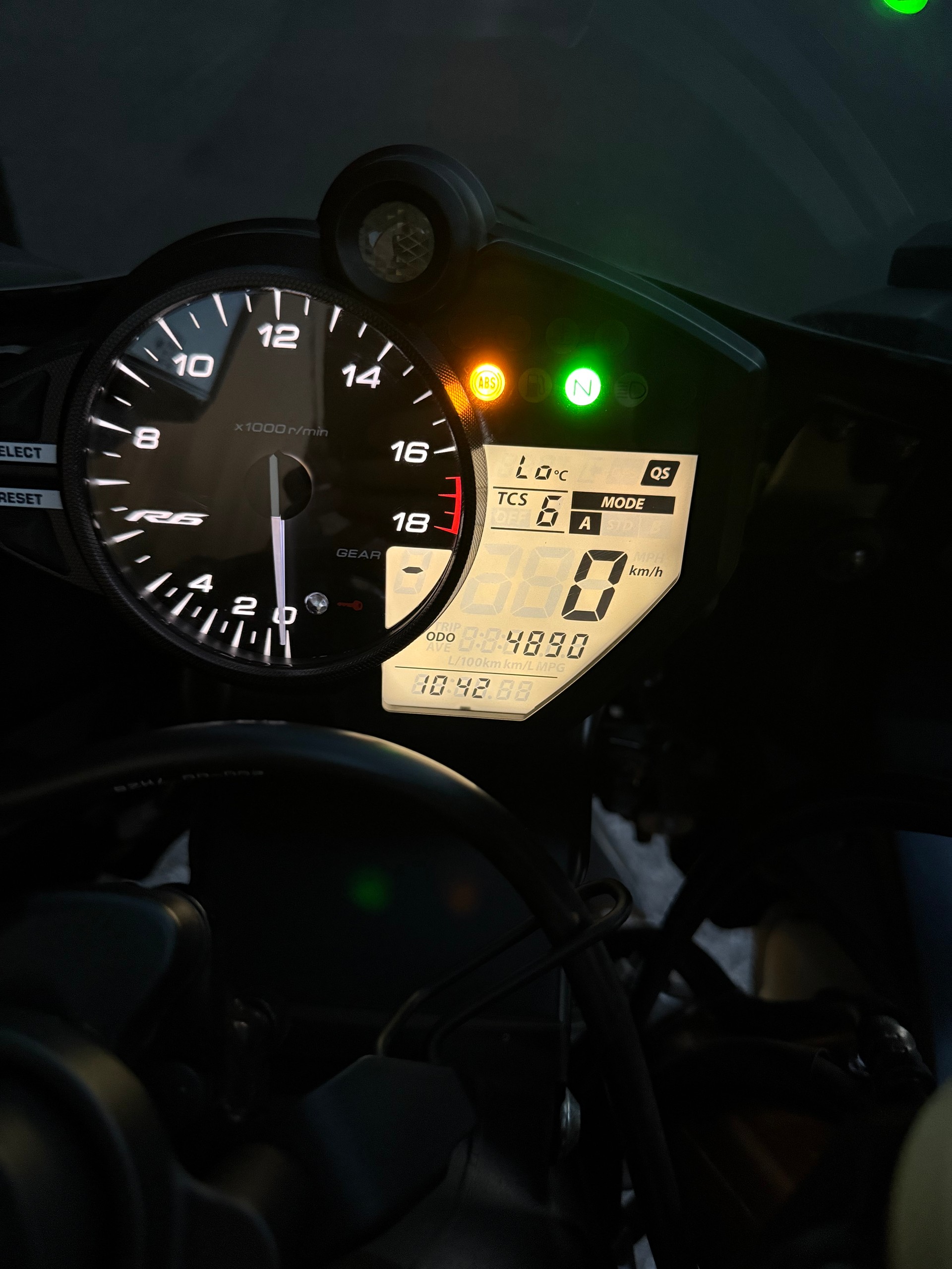 YAMAHA YZF-R6 35kW-image-7
