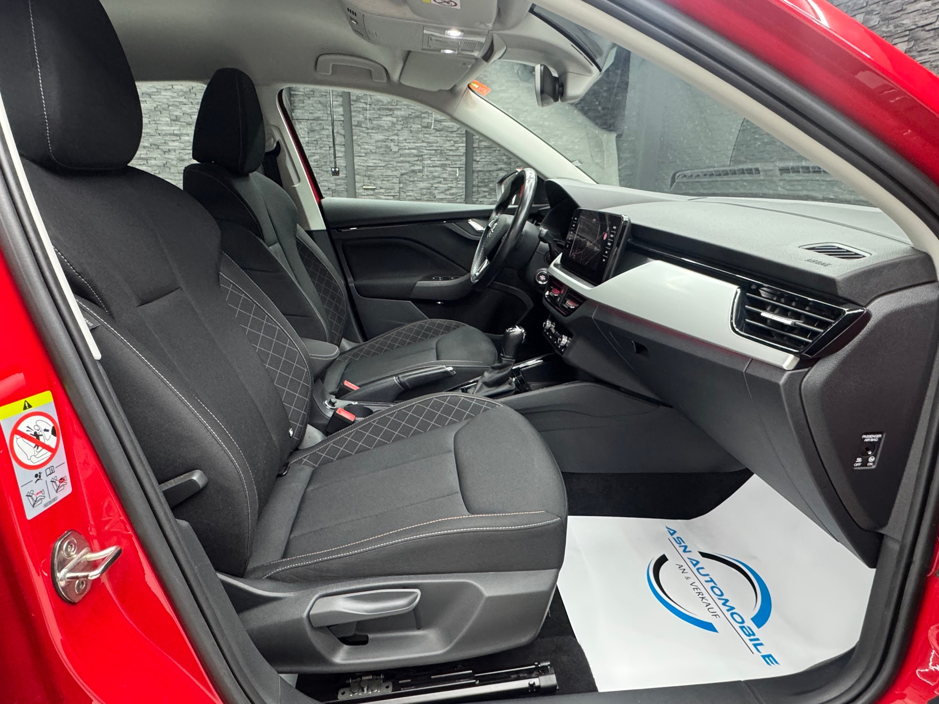 SKODA Scala 1.5 TSI ACT Ambition DSG-image-9