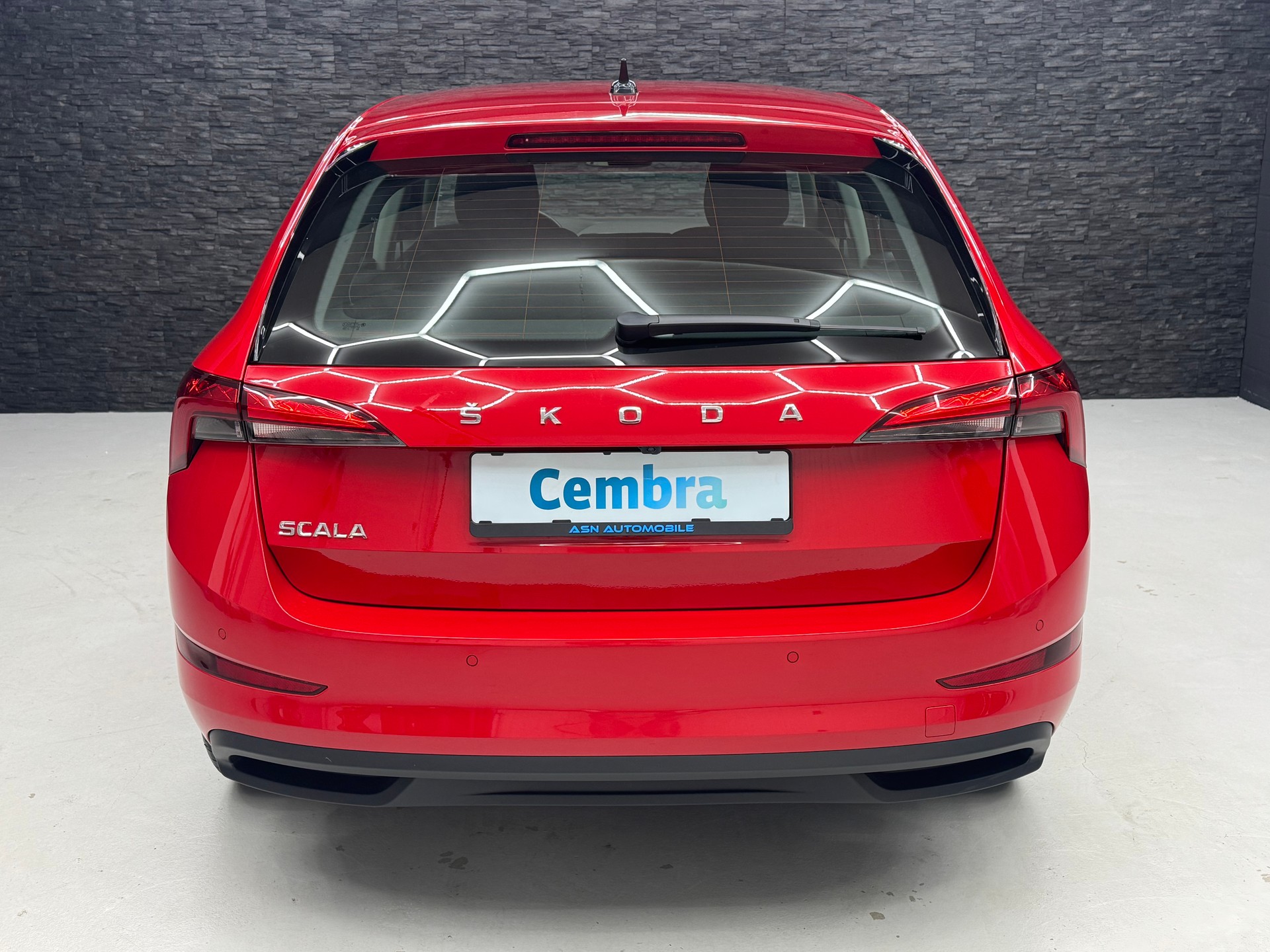 SKODA Scala 1.5 TSI ACT Ambition DSG-image-4