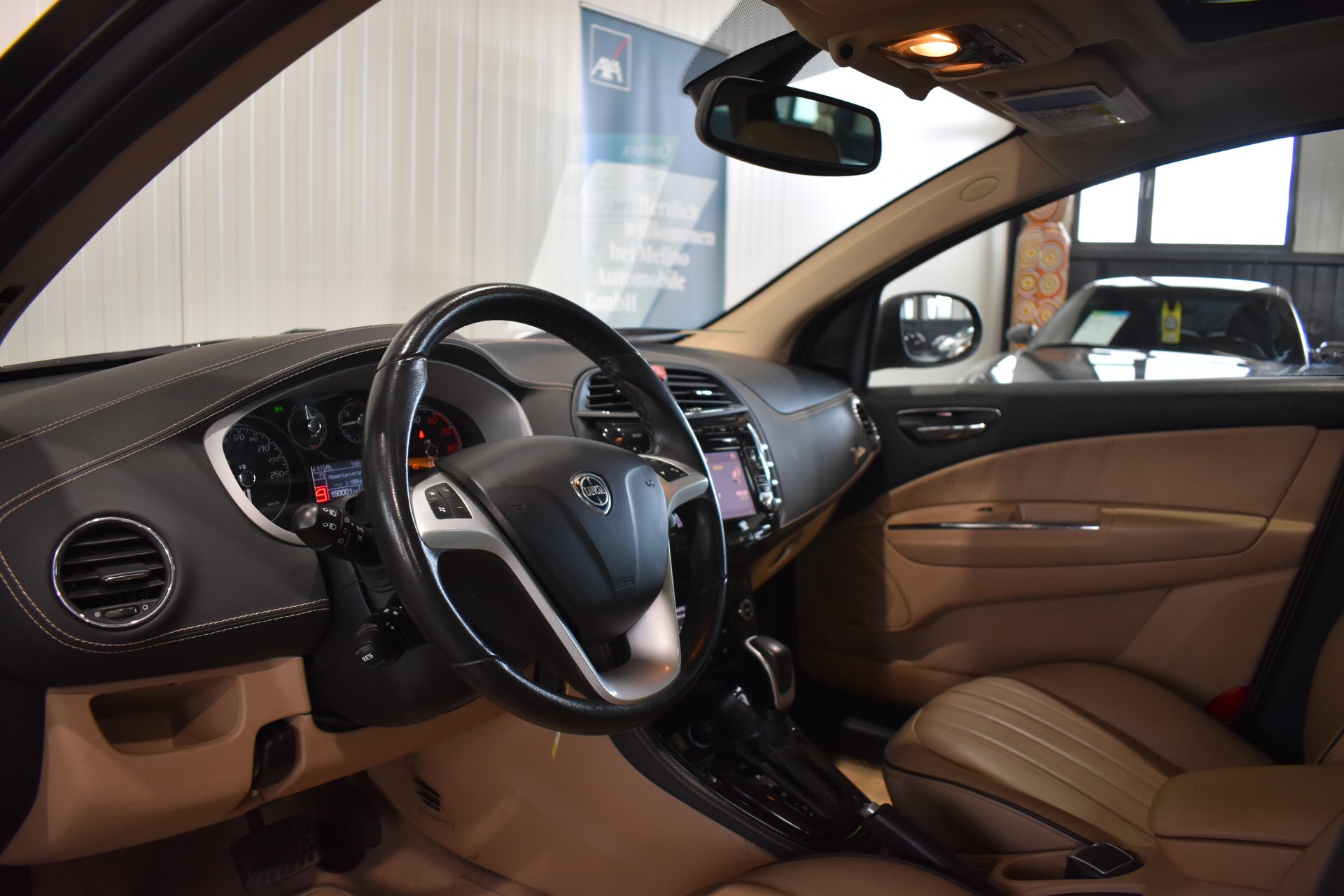 LANCIA Delta 1.8 Turbo-Jet Executive Sportronic-image-10