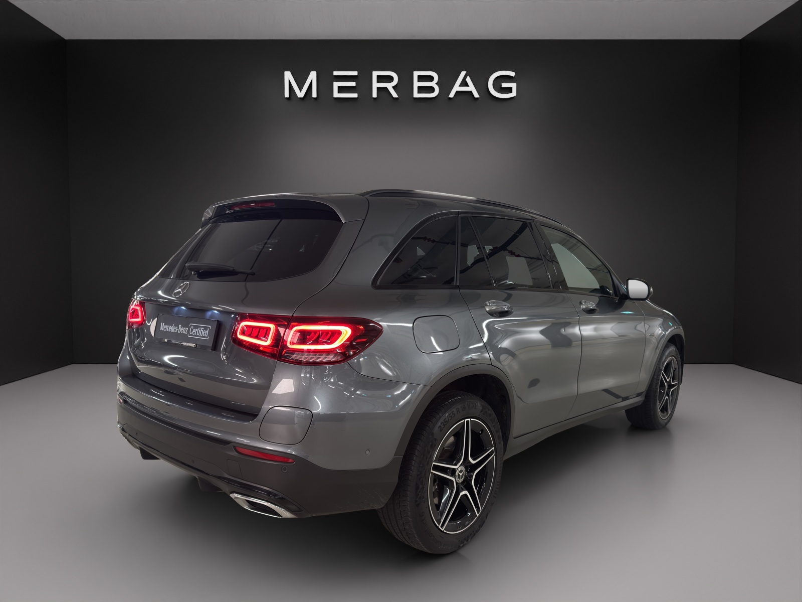MERCEDES-BENZ GLC 300 de AMG Line 4Matic 9G-Tronic-image-6