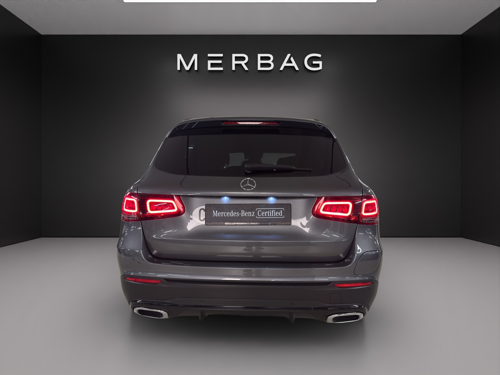 MERCEDES-BENZ GLC 300 de AMG Line 4Matic 9G-Tronic-image-5