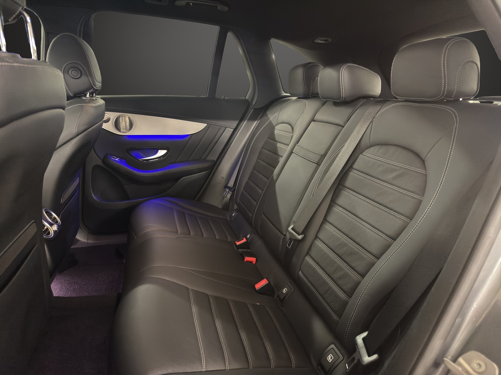 MERCEDES-BENZ GLC 300 de AMG Line 4Matic 9G-Tronic-image-15