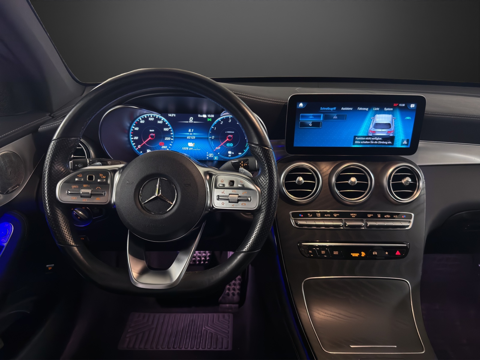 MERCEDES-BENZ GLC 300 de AMG Line 4Matic 9G-Tronic-image-12