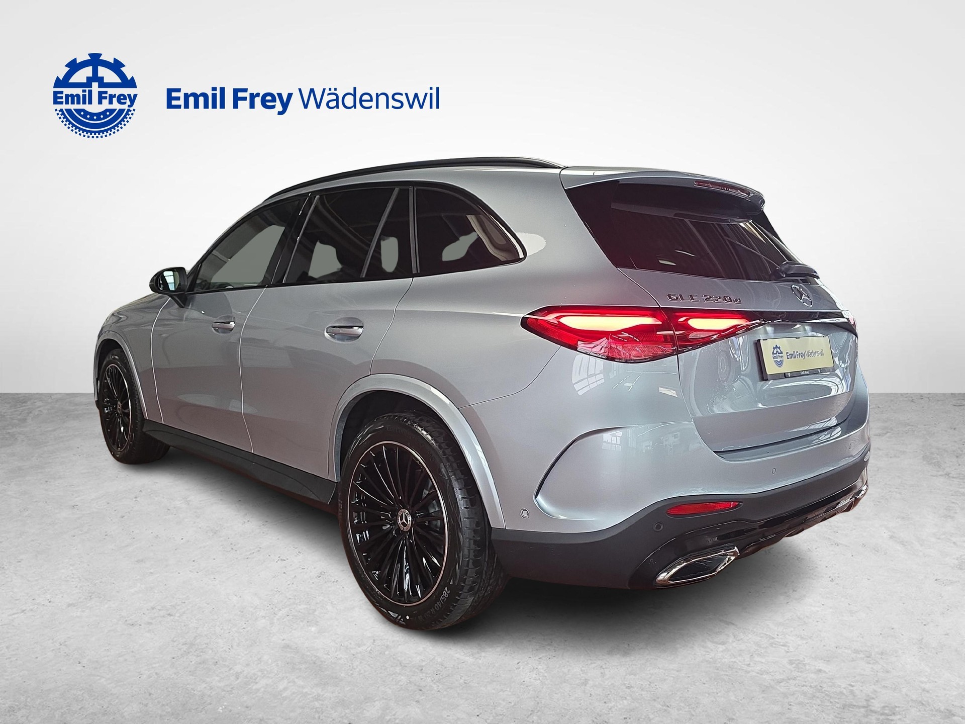 MERCEDES-BENZ GLC 220 d 4MATIC AMG Line-image-2