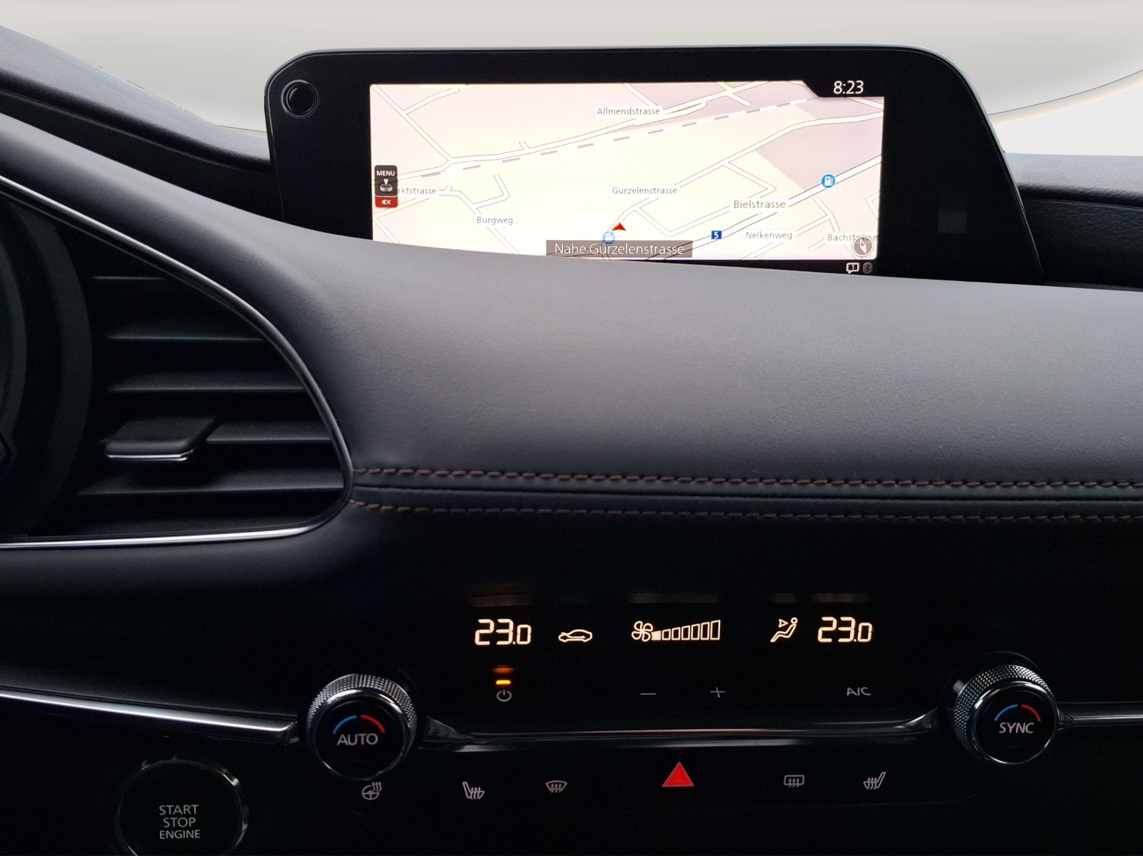 MAZDA 3 Hatchback SKYACTIV-G M Hybrid 122 Revolution Automat // CH Fahrzeug // 8-fach Aluminiumbereift // Bremsen hinten komplett NEU-image-13