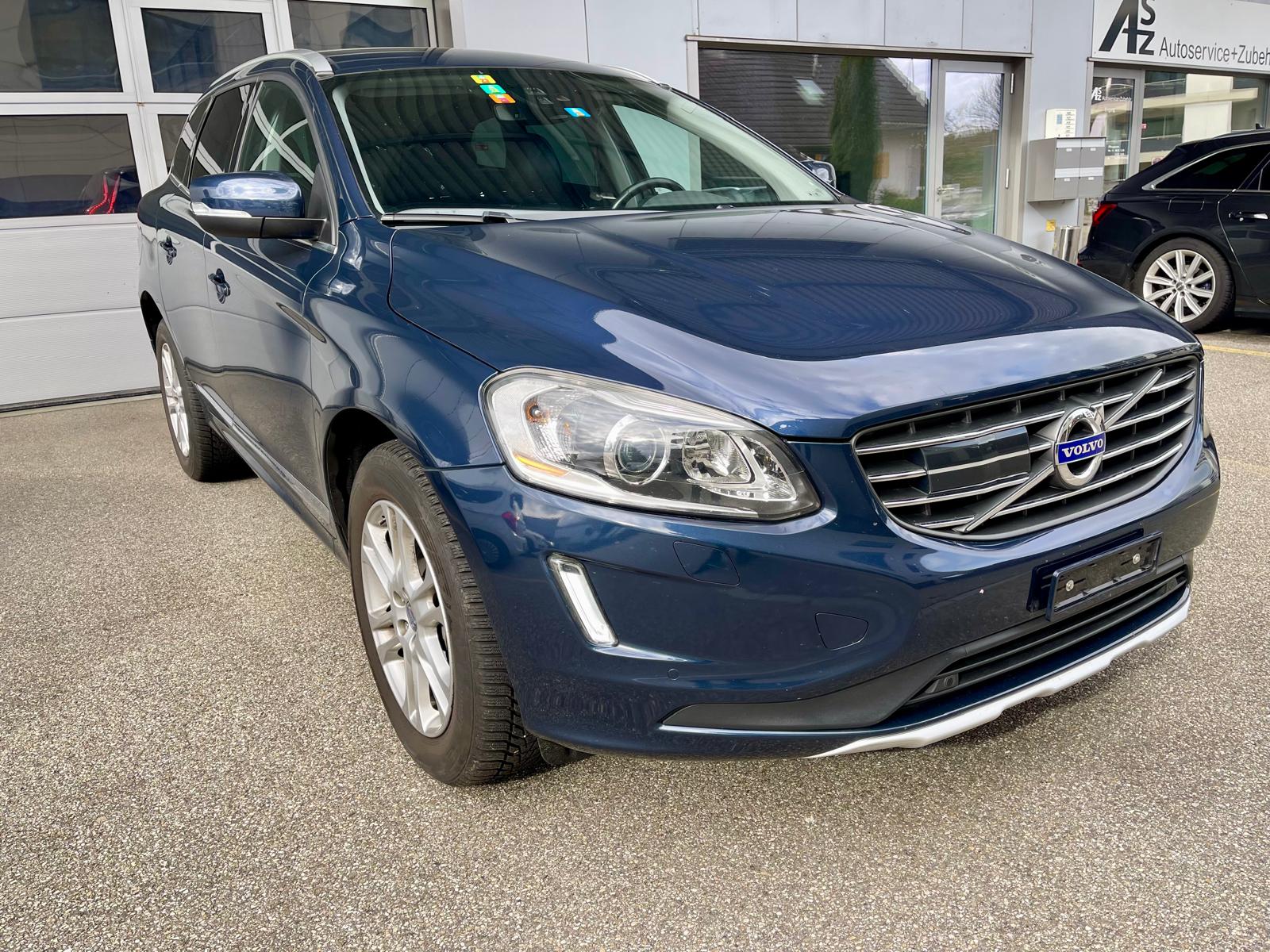 VOLVO XC60 D5 AWD Summum Geartronic-image-2