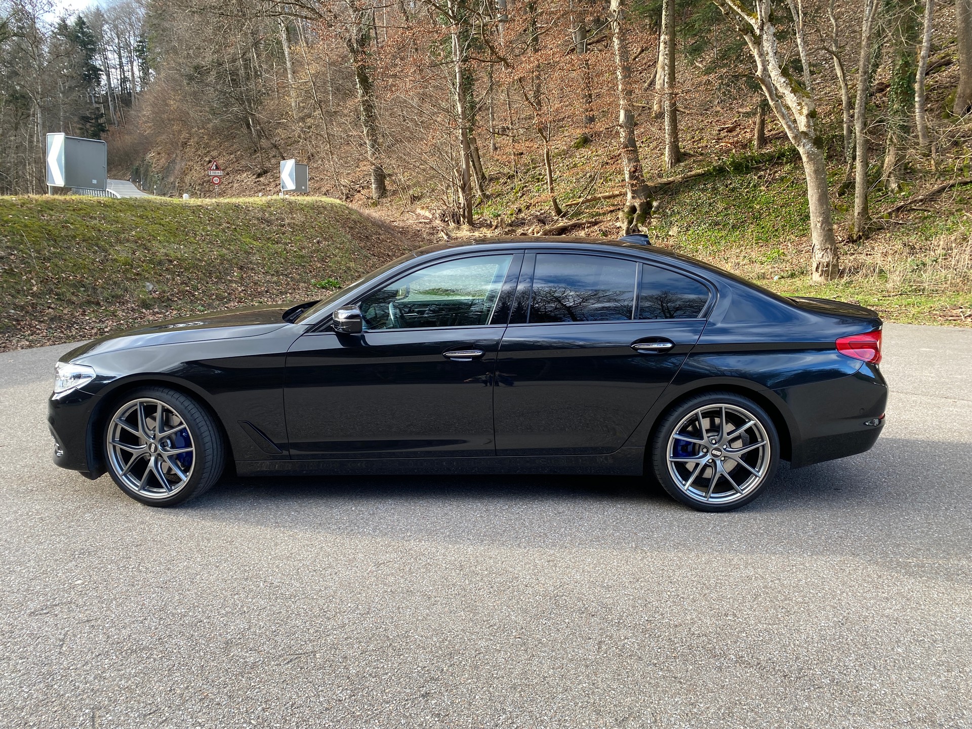 BMW 530d xDrive Sport Line *BBS 20"* *MFK+Service NEU*-image-2