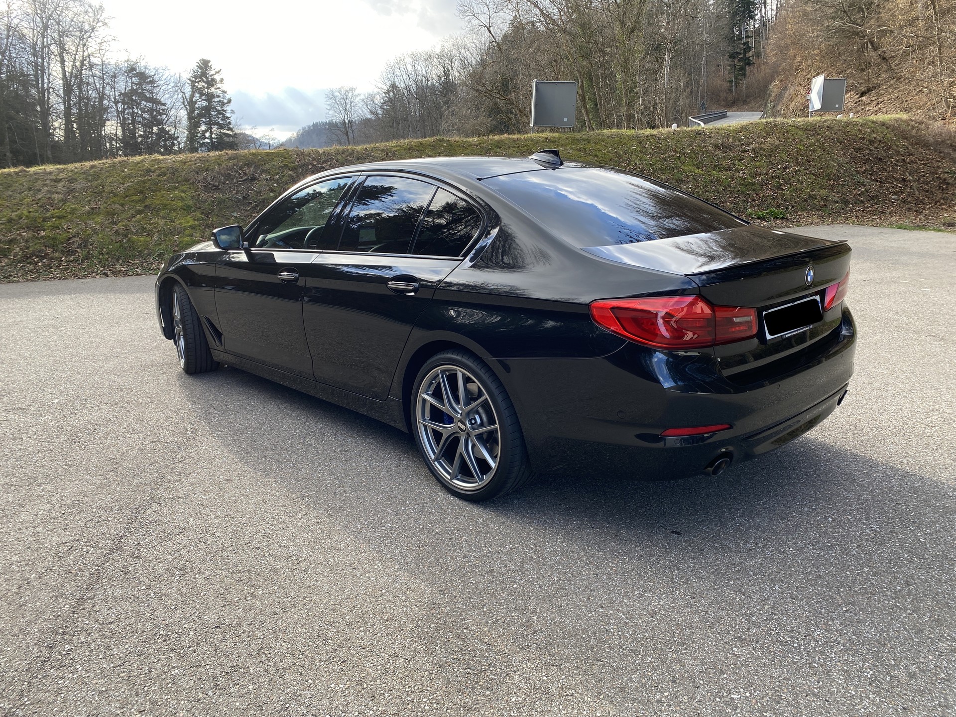 BMW 530d xDrive Sport Line *BBS 20"* *MFK+Service NEU*-image-3