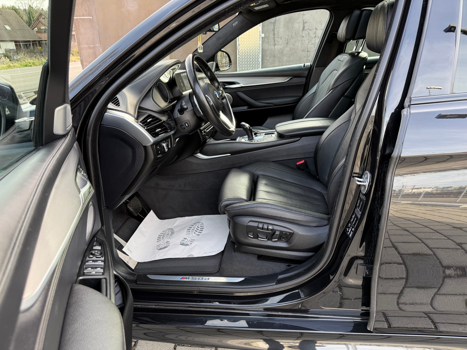BMW X6 M50d Pure M Sport Plus Steptronic-image-12