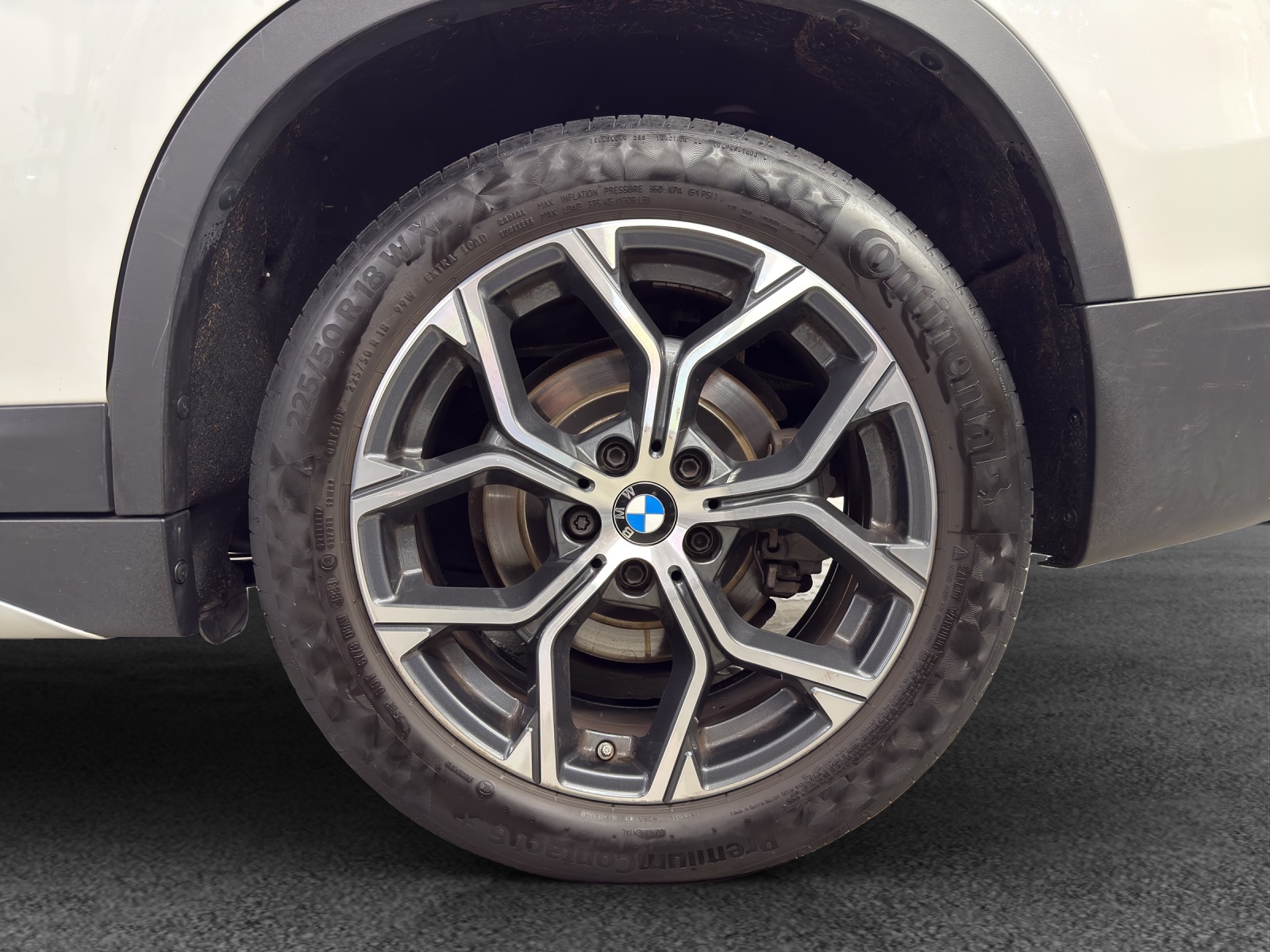BMW X1 xDrive 20d xLine-image-8