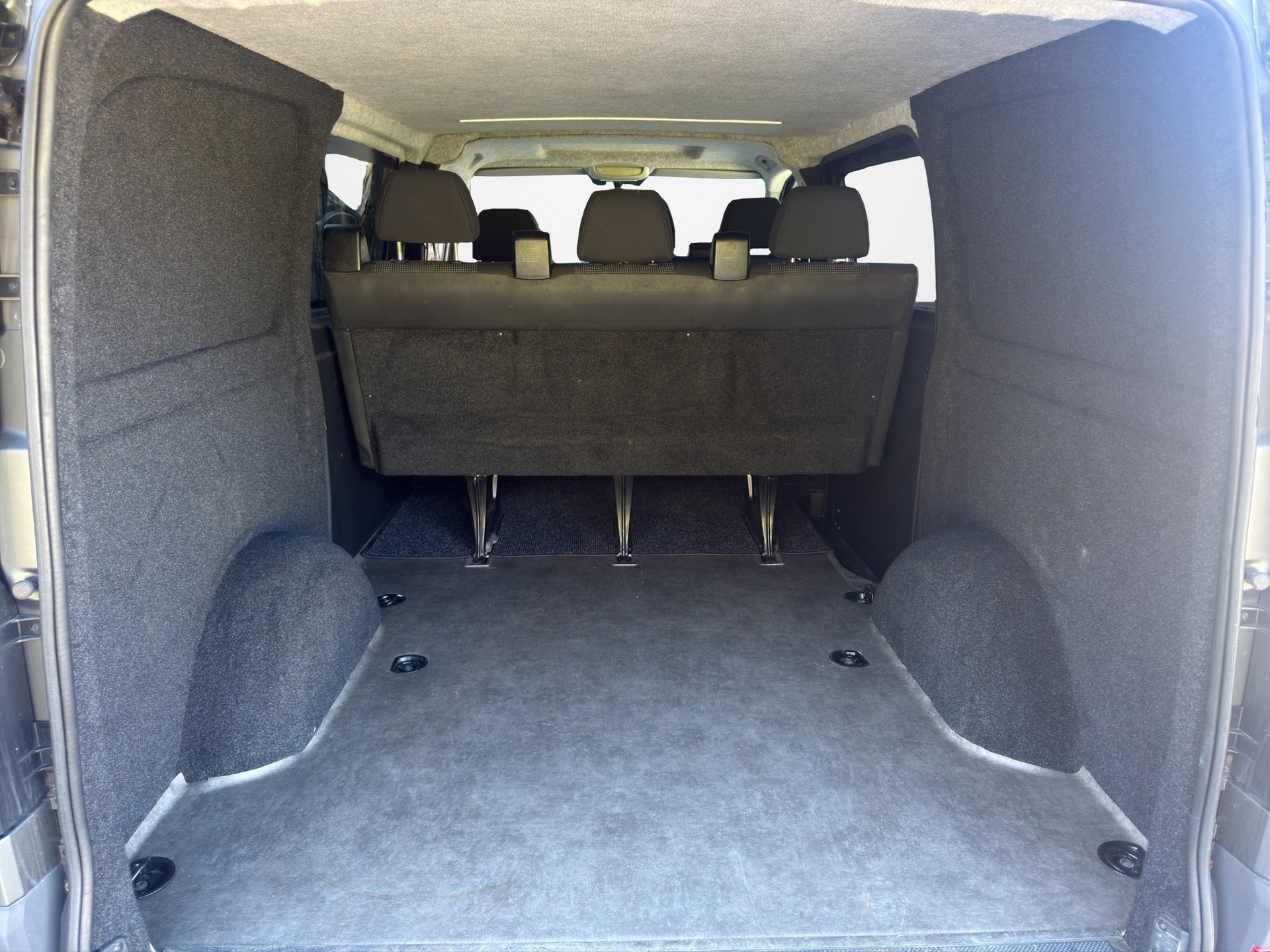 MERCEDES-BENZ Vito 113 CDI Mixto-image-10