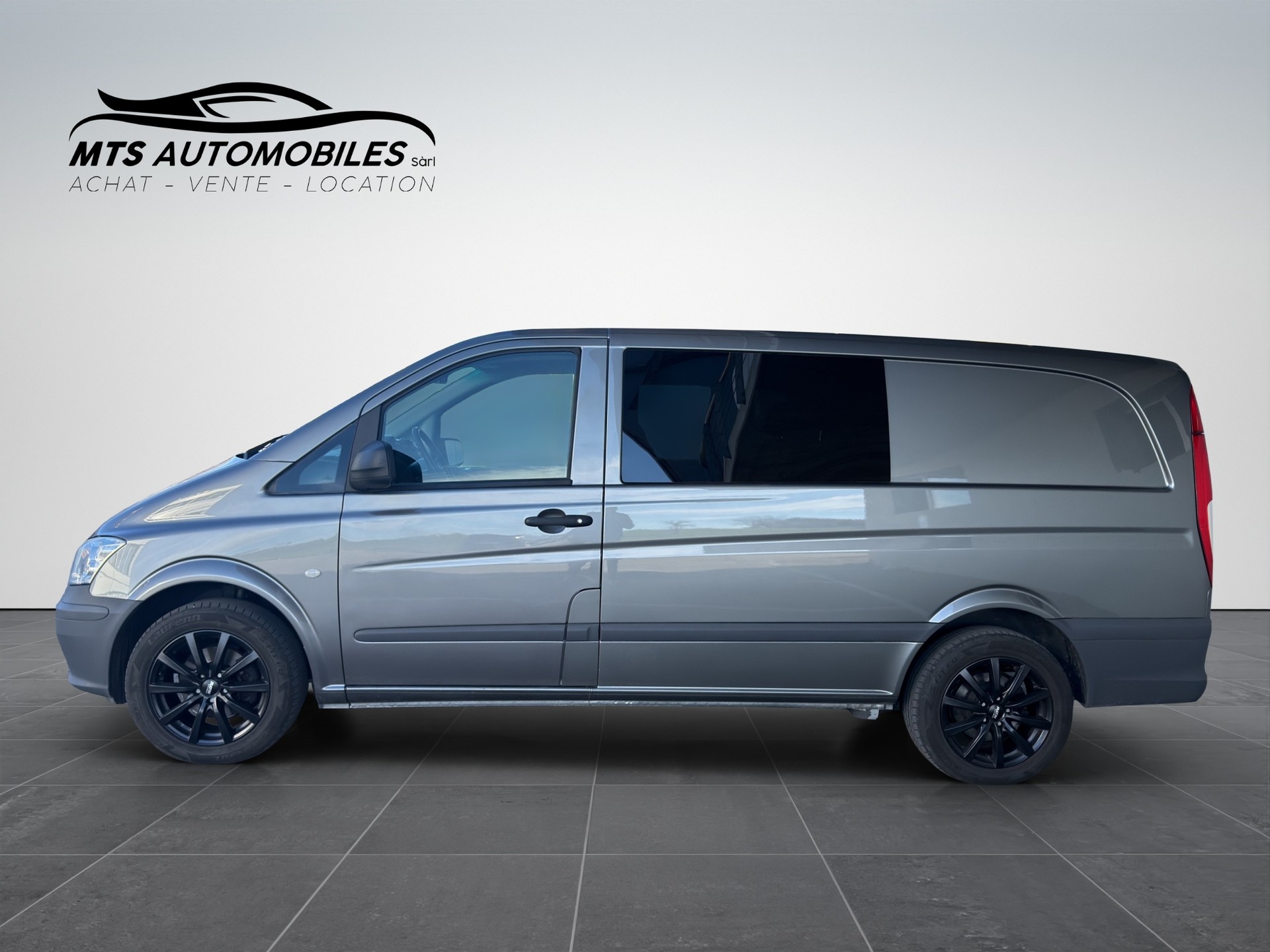 MERCEDES-BENZ Vito 113 CDI Mixto-image-2