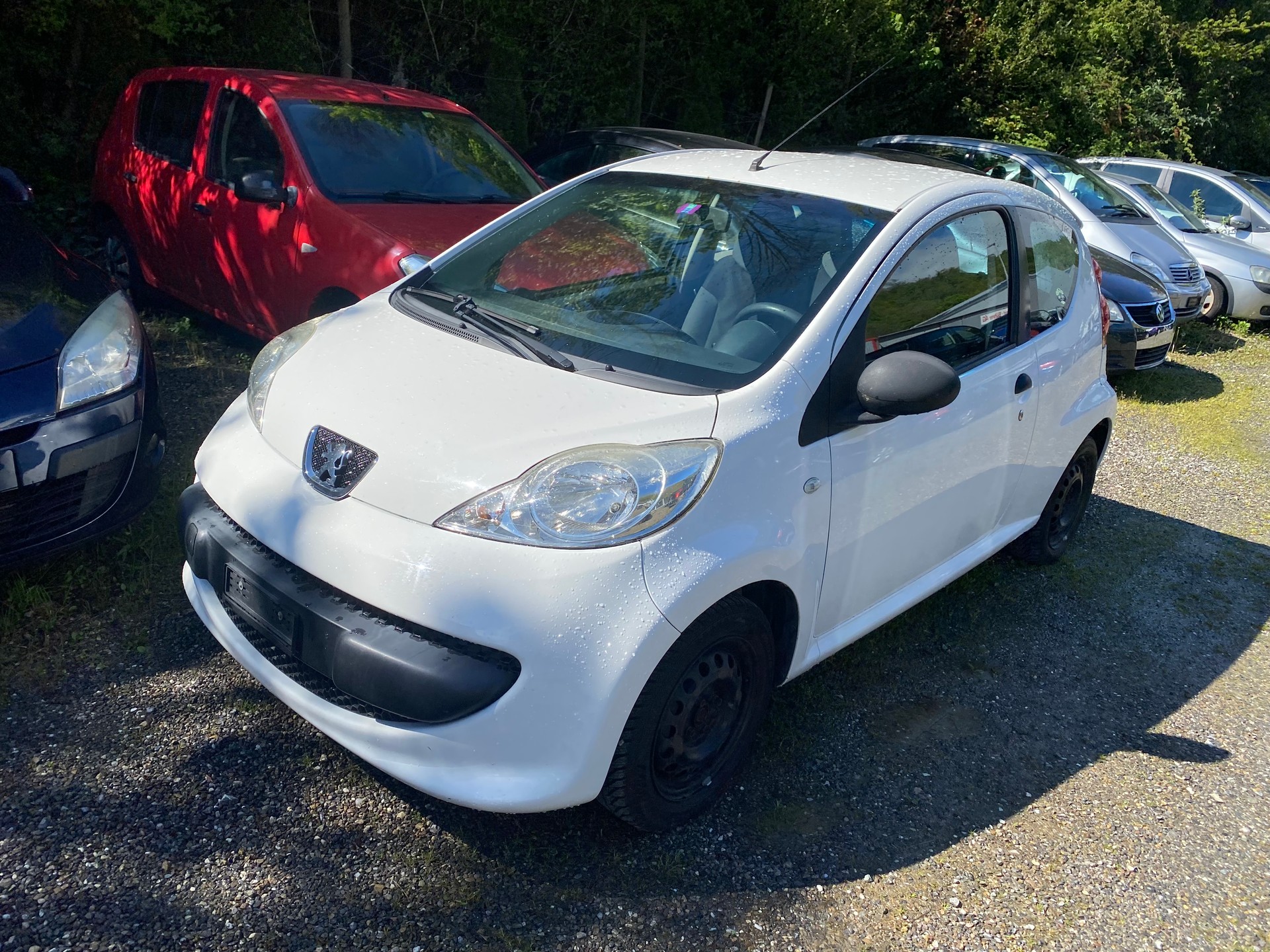 PEUGEOT 107 1.0 Trendy-image-2