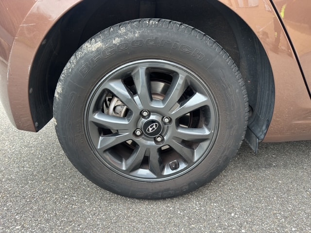 HYUNDAI i20 1.0 T-GDi Amplia-image-14