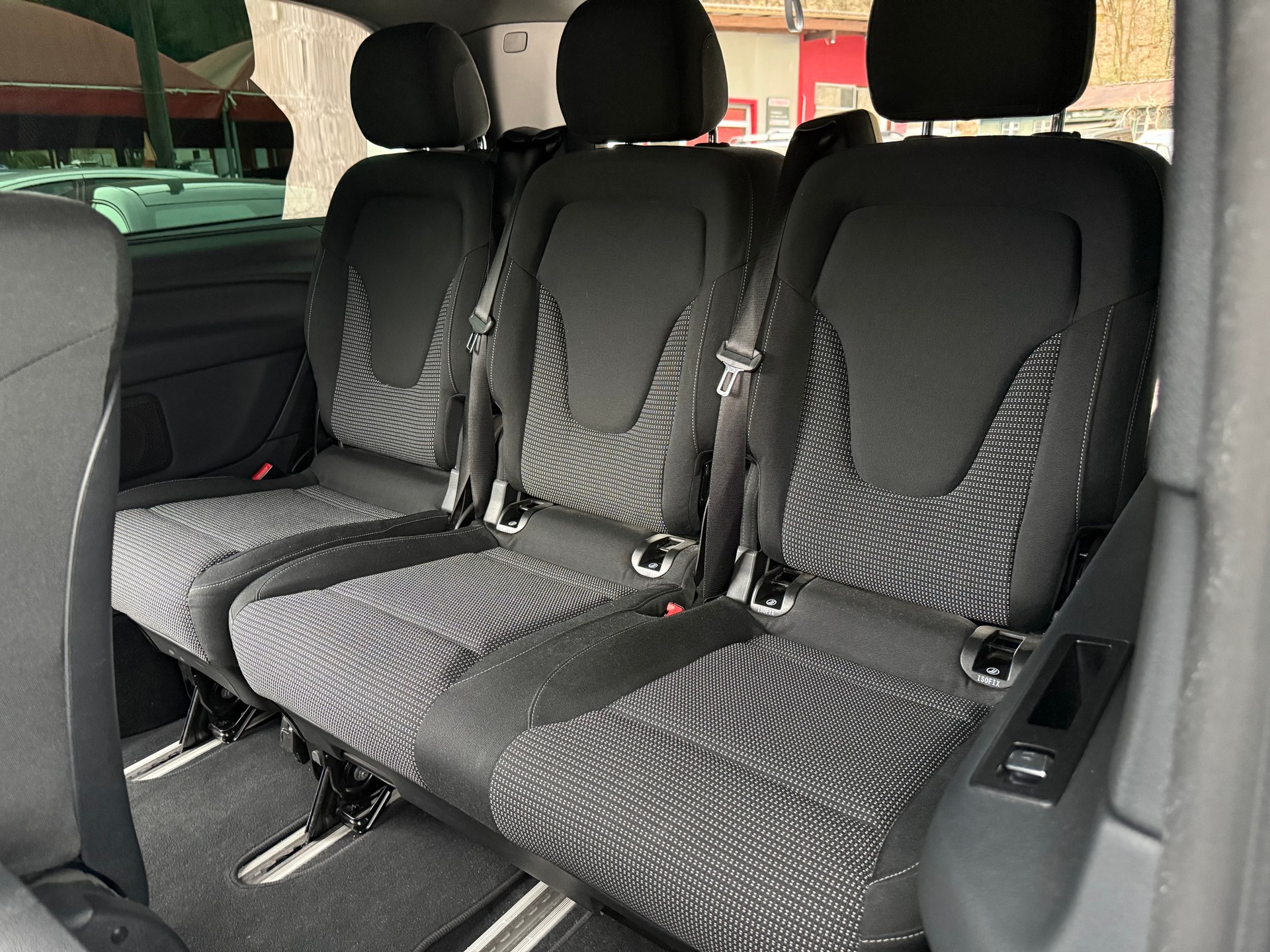 MERCEDES-BENZ V 250 d lang Trend 8 POSTI 4Matic 9G-Tronic-image-9