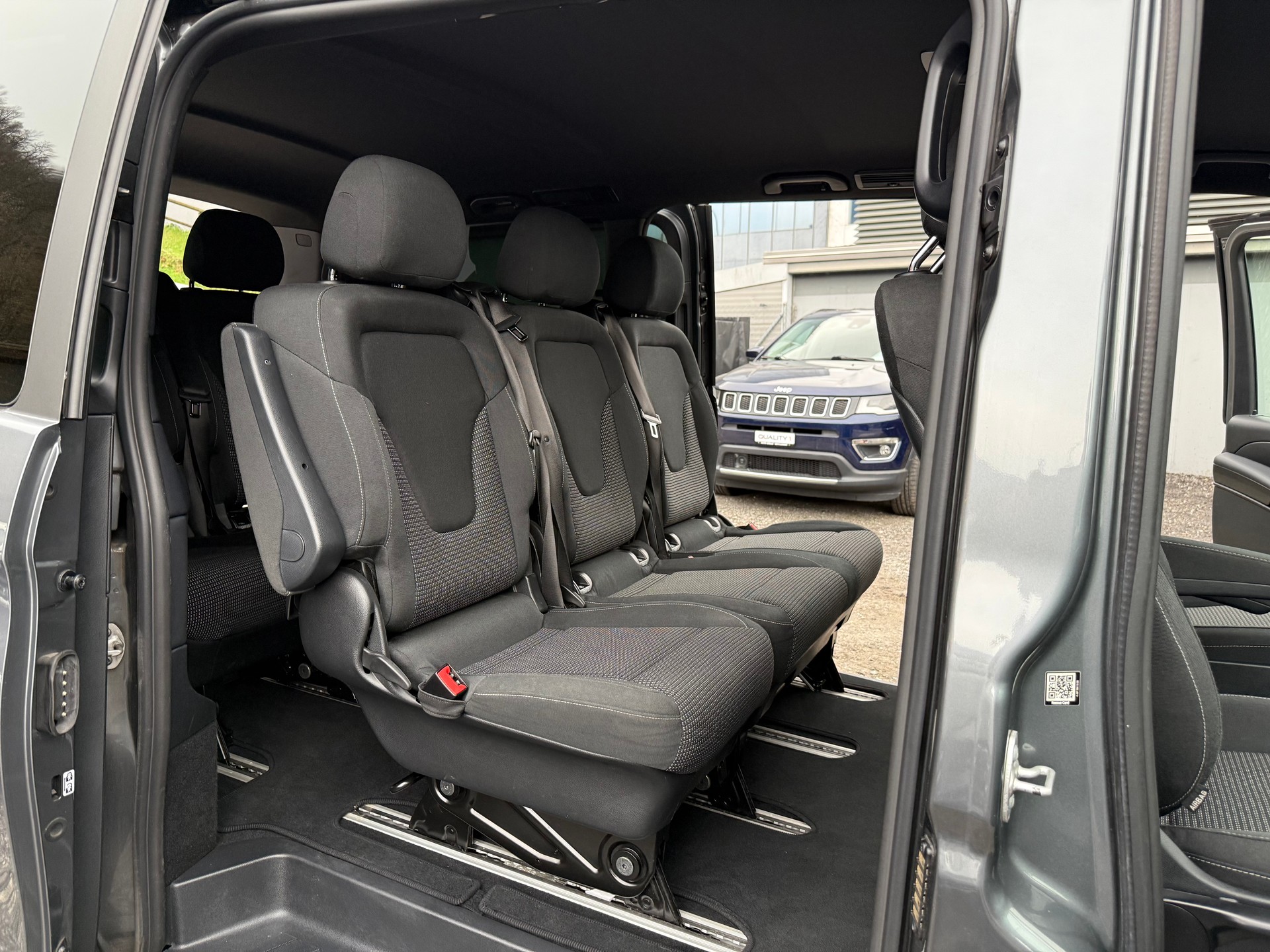 MERCEDES-BENZ V 250 d lang Trend 8 POSTI 4Matic 9G-Tronic-image-8