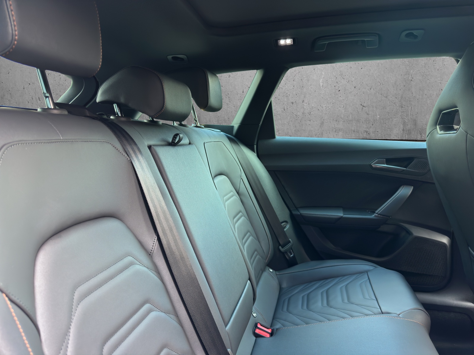 CUPRA LEON ST 2.0 TSI Prime Edition VZ DSG 4Drive inkl. 5 Jahre gratis Service / 5 Jahre Garantie-image-12