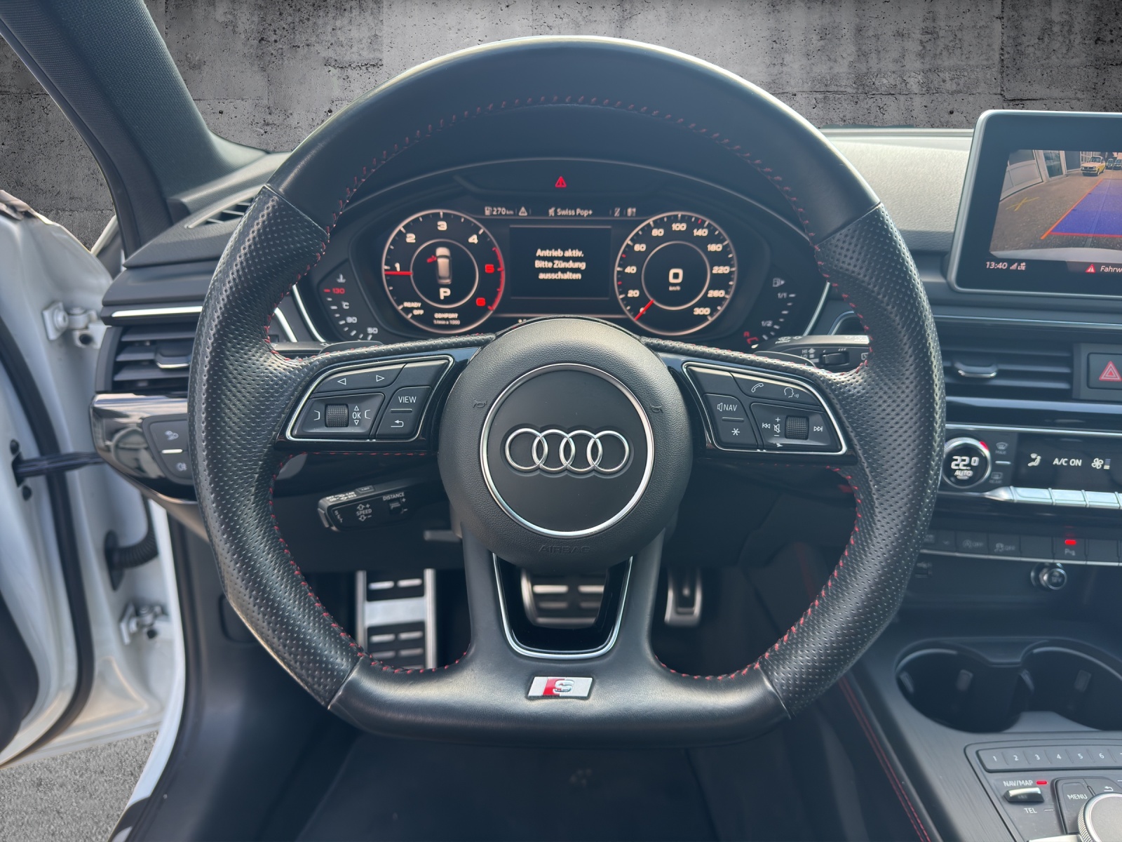 AUDI A4 Avant 2.0 TDI Sport quattro S-tronic-image-14