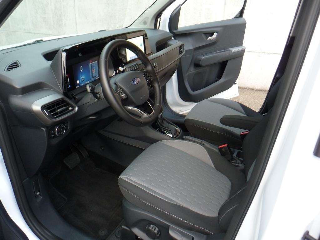 FORD Tourneo Courier 1.0 EcoBoost Titanium Automat-image-2