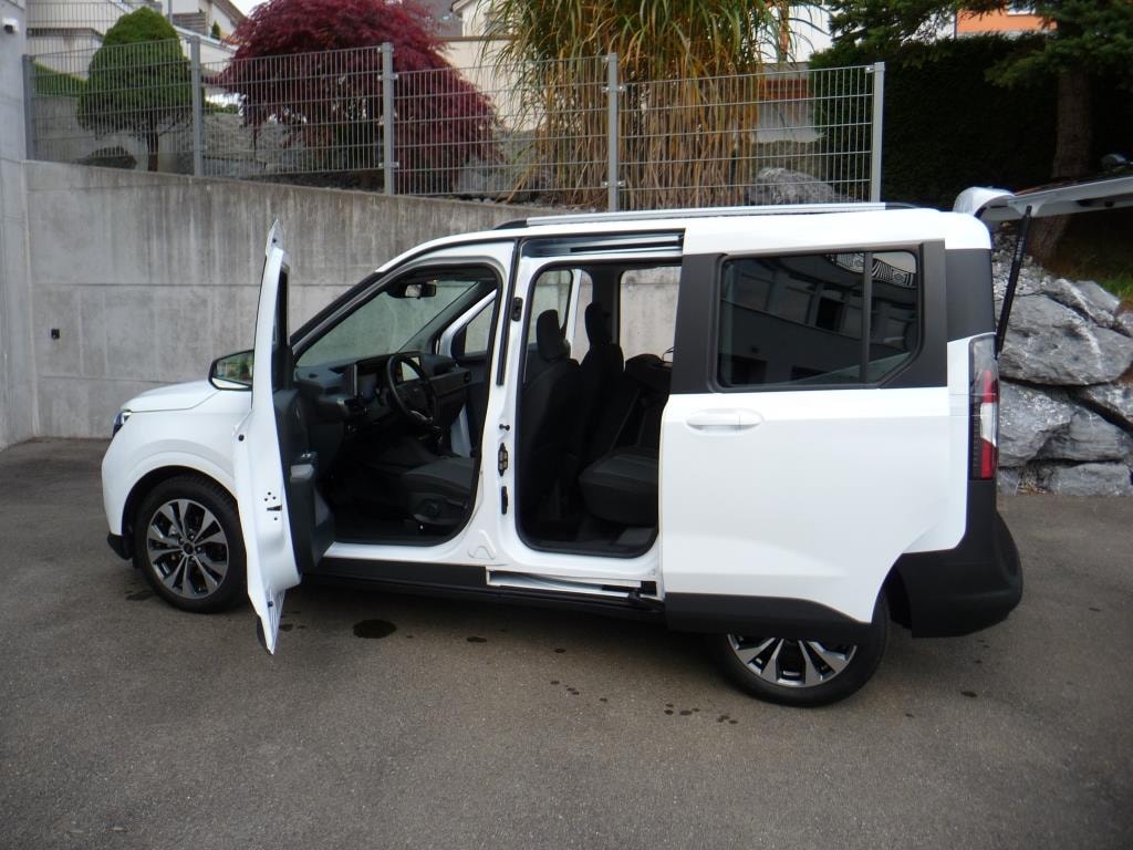 FORD Tourneo Courier 1.0 EcoBoost Titanium Automat-image-9