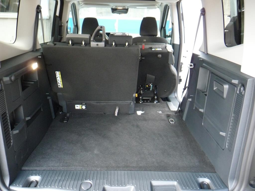 FORD Tourneo Courier 1.0 EcoBoost Titanium Automat-image-15