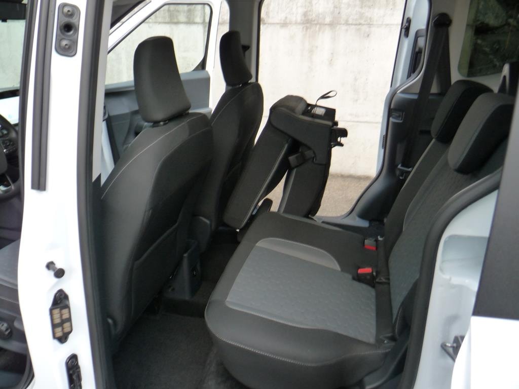 FORD Tourneo Courier 1.0 EcoBoost Titanium Automat-image-8