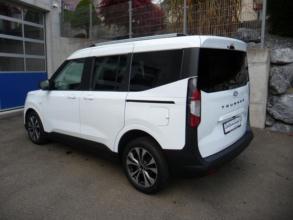 FORD Tourneo Courier 1.0 EcoBoost Titanium Automat-image-1
