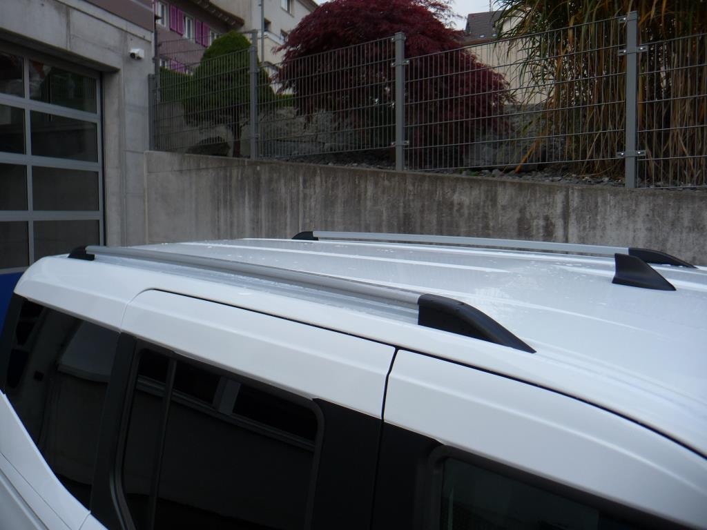 FORD Tourneo Courier 1.0 EcoBoost Titanium Automat-image-13