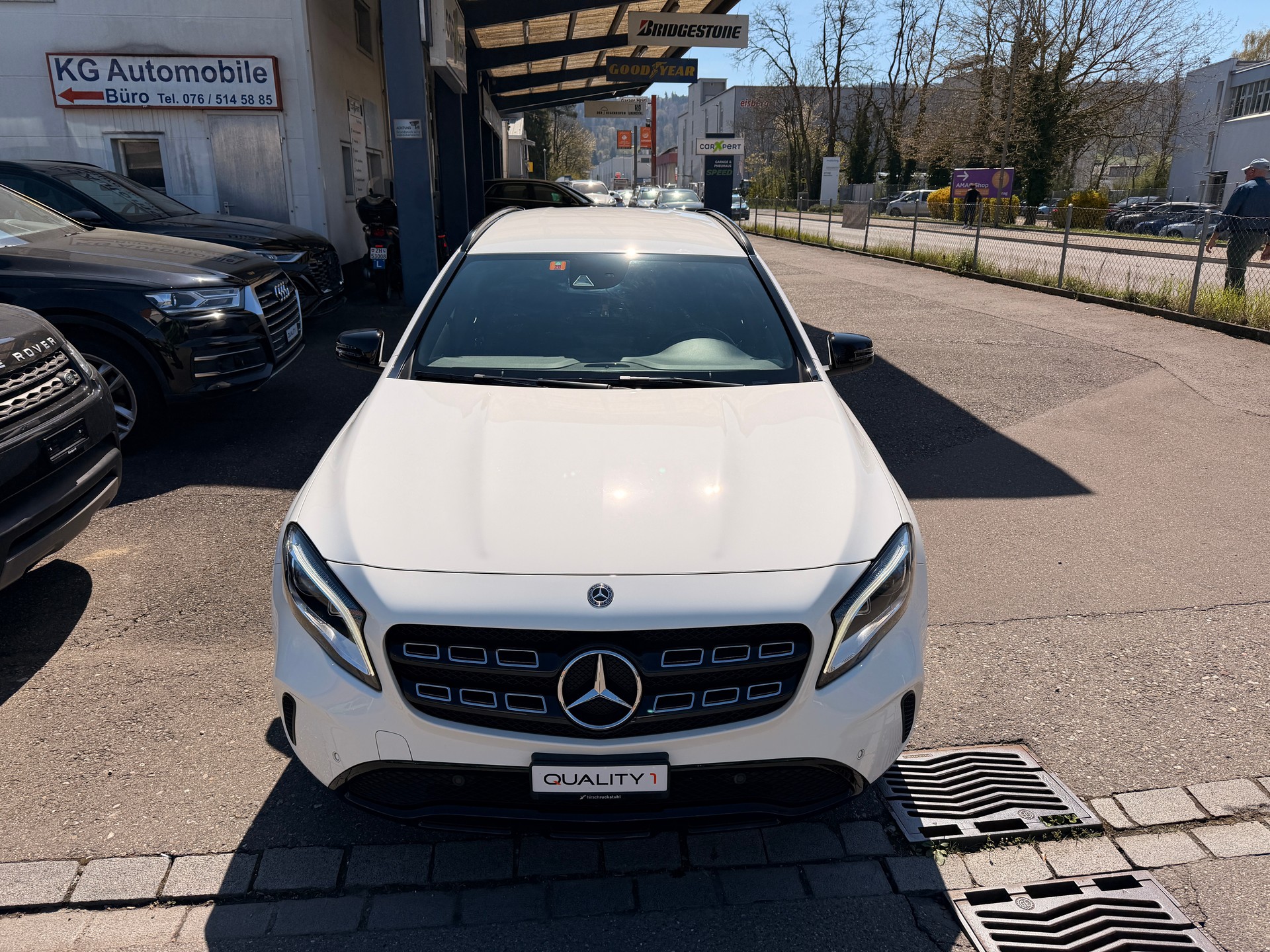 MERCEDES-BENZ GLA 200 Night Star 7G-DCT-image-1