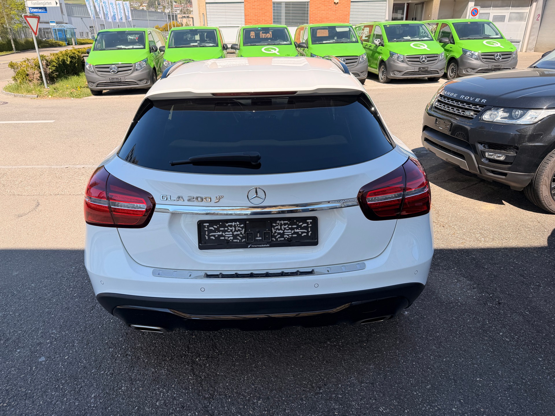 MERCEDES-BENZ GLA 200 Night Star 7G-DCT-image-3