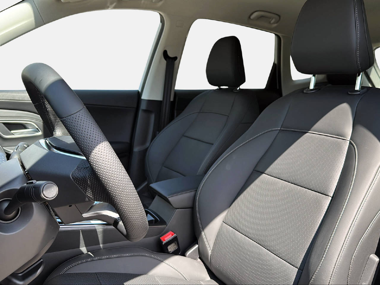 MG ZS 1.5 Hybrid+ Luxury-image-9