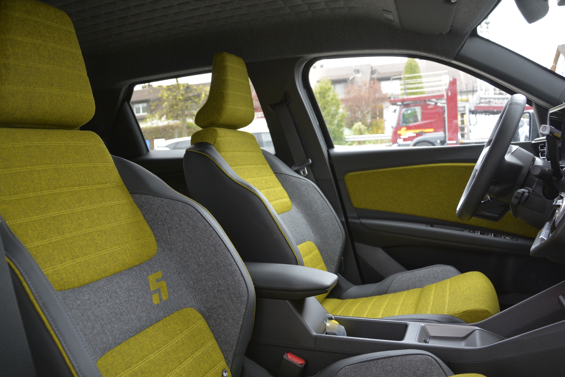 RENAULT R5 E-TECH ELECTRIC iconic five 150PS-image-7