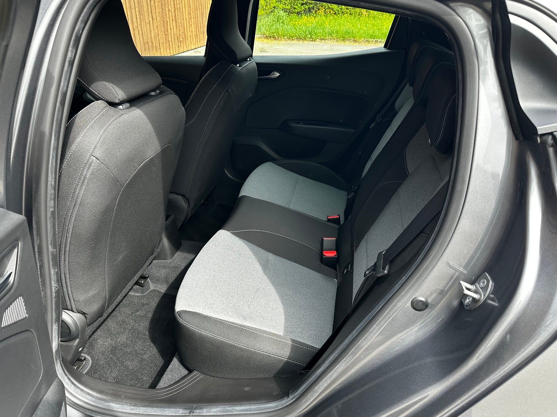 MITSUBISHI COLT 1.0 Instyle-image-9