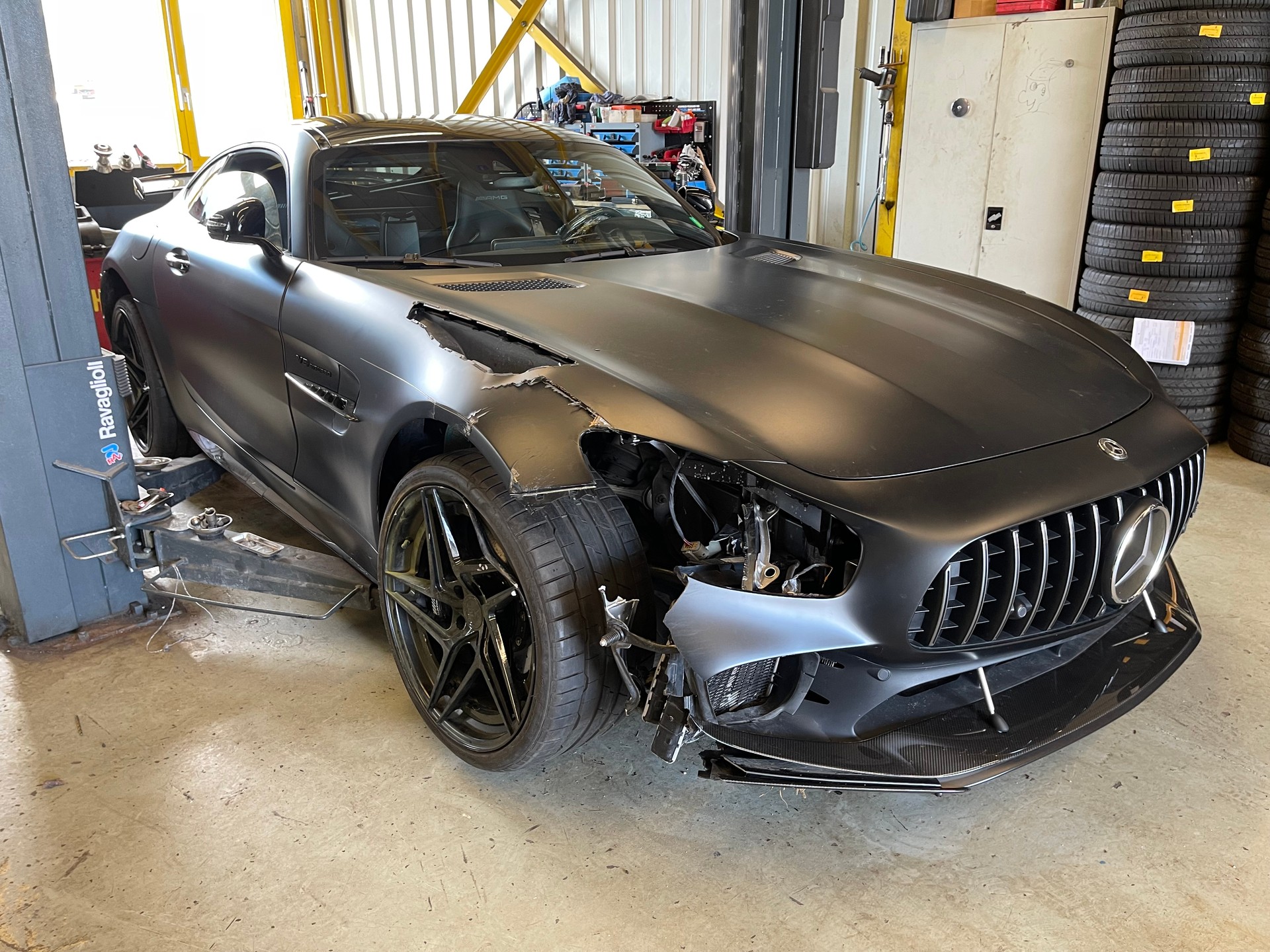 MERCEDES-BENZ AMG GT R PRO-image-1
