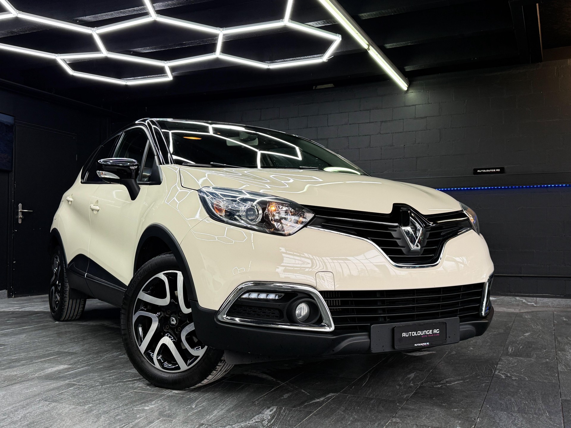 RENAULT Captur 1.5 dCi Privilège-image-0